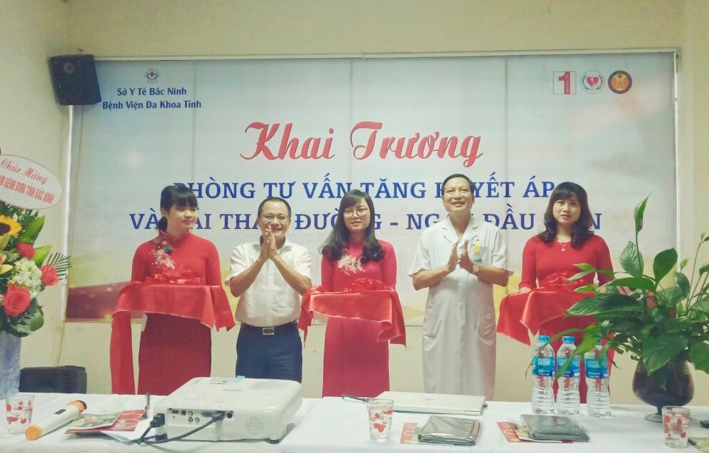 Khai trương phòng tư vấn Tăng huyết áp - Đái tháo đường – Ngày đầu tiên