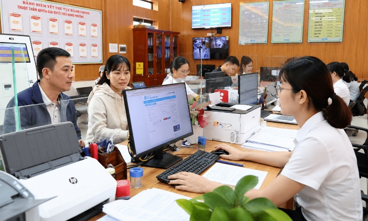 BẮC NINH ĐẨY MẠNH TUYÊN TRUYỀN KẾT QUẢ 1 NĂM VẬN HÀNH MÔ HÌNH CHÍNH QUYỀN 3 CẤP VÀ TRIỂN KHAI NGHỊ QUYẾT SỐ 57-NQ/TW BẮC NINH ĐẨY MẠNH TUYÊN TRUYỀN KẾT QUẢ 1 NĂM VẬN HÀNH MÔ HÌNH CHÍNH QUYỀN 3 CẤP VÀ TRIỂN KHAI NGHỊ QUYẾT SỐ 57-NQ/TW