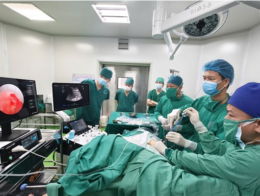 BỆNH VIỆN ĐA KHOA BẮC NINH SỐ 2  TRIỂN KHAI THÀNH CÔNG KỸ THUẬT TÁN SỎI QUA DA  VÀ NỘI SOI NIỆU QUẢN NGƯỢC DÒNG BẰNG ỐNG MỀM