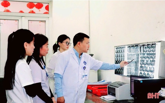 NGHỊ QUYẾT SỐ 72-NQ/TW: NGHỀ Y LÀ NGHỀ ĐẶC BIỆT, PHẢI ĐƯỢC ĐÀO TẠO, SỬ DỤNG VÀ ĐÃI NGỘ ĐẶC BIỆT