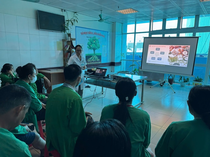 ĐỒNG HÀNH CÙNG NGƯỜI BỆNH KHOA NGOẠI CHẤN THƯƠNG  TRONG HÀNH TRÌNH PHỤC HỒI SỨC KHỎE