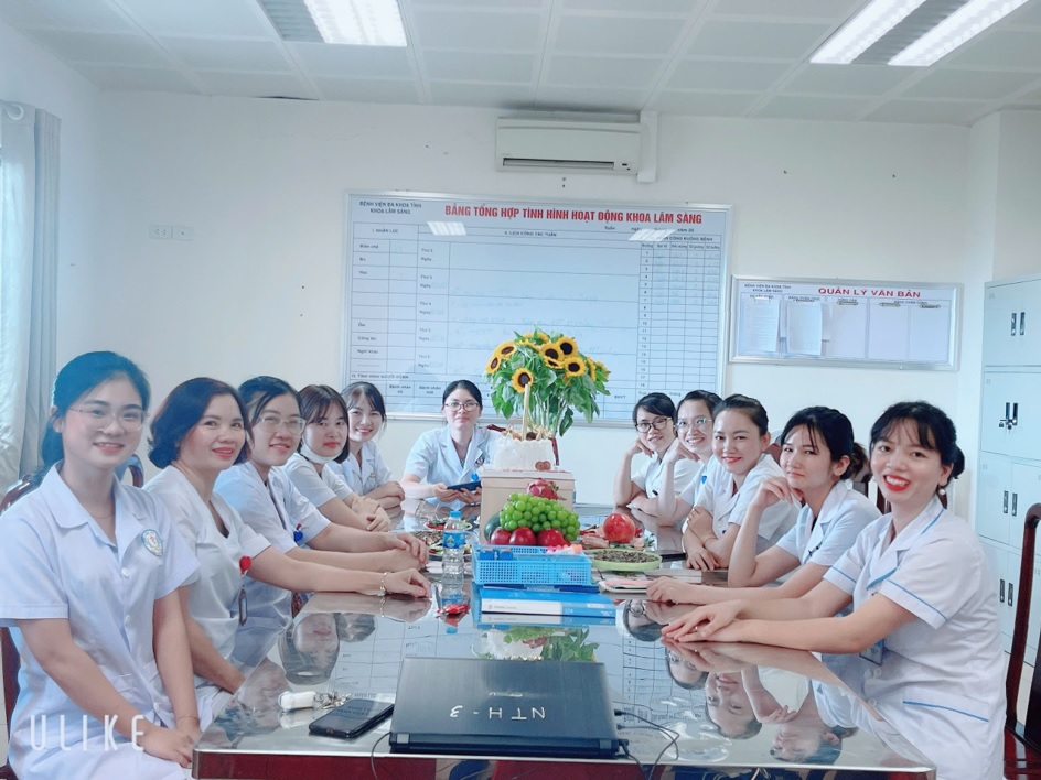 NHỮNG BÔNG HỒNG ÁO TRẮNG CỦA KHOA HUYẾT HỌC LÂM SÀNG Kỷ niệm Ngày Phụ nữ Việt Nam 20/10  & ngày thành lập Khoa 10/10