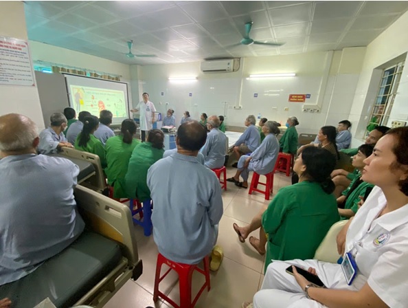 TRUYỀN THÔNG GIÁO DỤC SỨC KHỎE KHOA NGOẠI TIẾT NIỆU KHI KIẾN THỨC GẶP GỠ TÌNH NGƯỜI